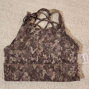 Nwt tan print size 6